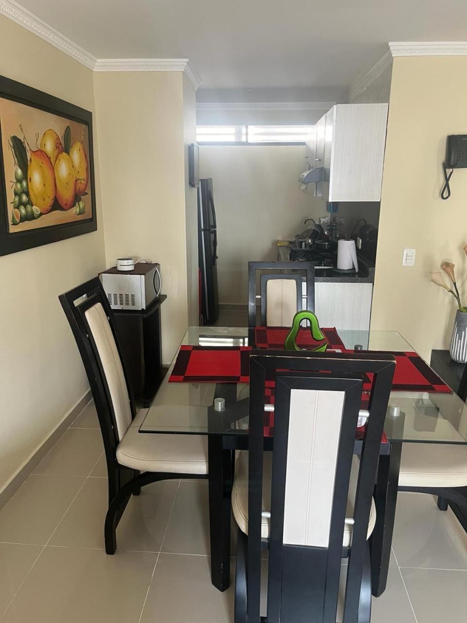 Lindo Cerca Al Mar Apartamento